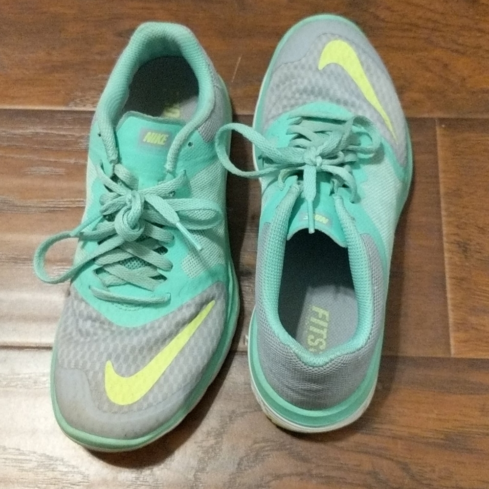 Nike shoes